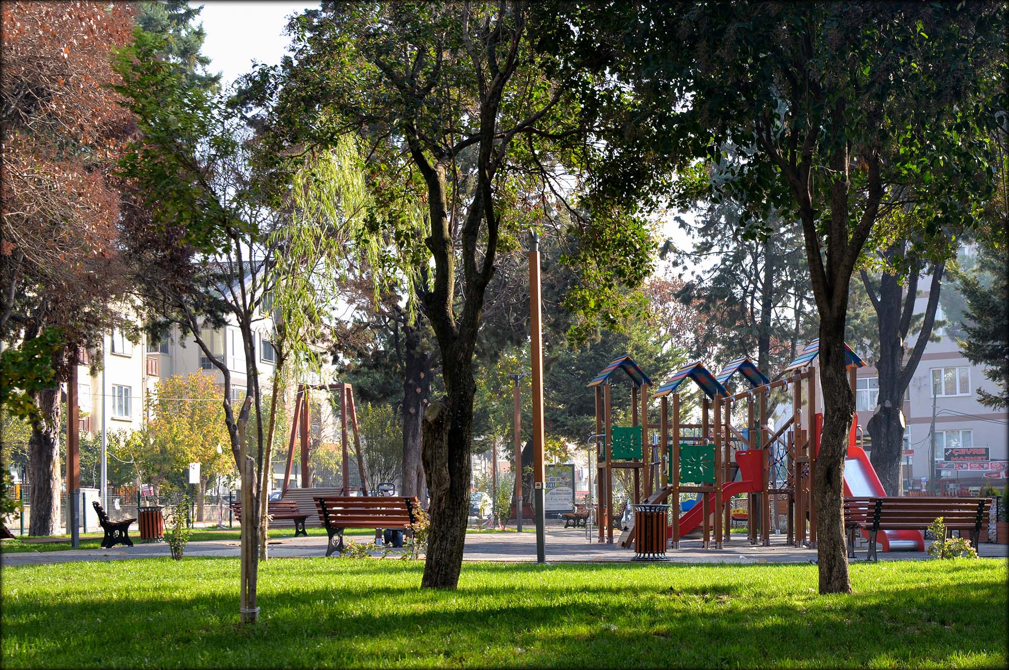 Peyzaj Uygulamaları ve Bahçe Bakımları